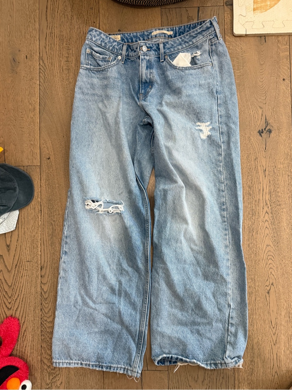 Levi’s Low Loose Baggy Distressed Jeans Light Wash 31x30